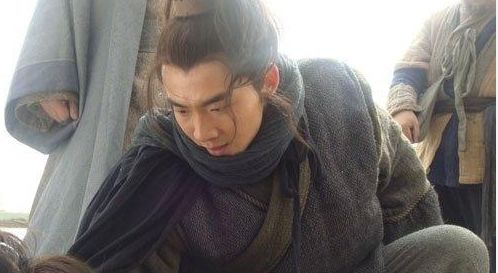 个人行侠仗义精神的影响