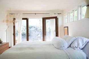 三、 床铺与窗户的空间相对位置及其磁场效应