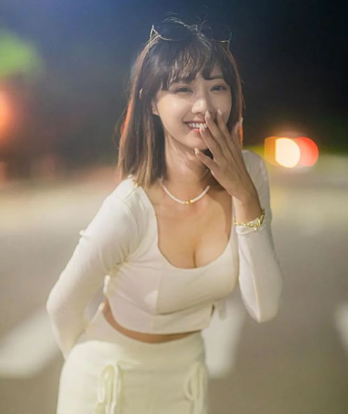 5. 晓滢 (xiǎo yíng)