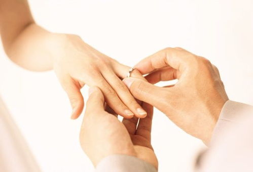 如何通过生辰八字准确预测个人婚姻感情运势？