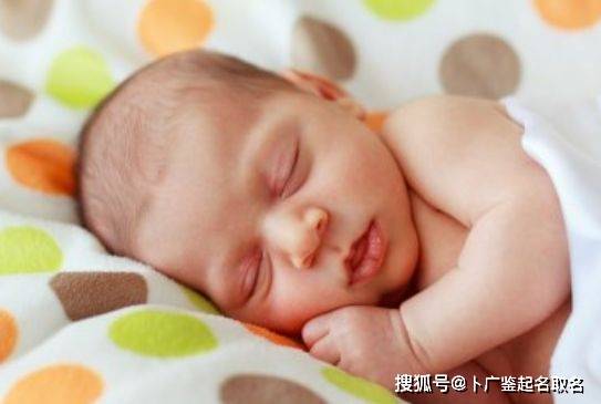 有哪些两字名字适合给男宝宝取？