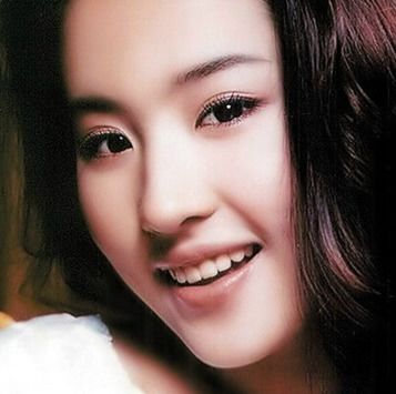 （一）职场上的卓越表现与领导潜质