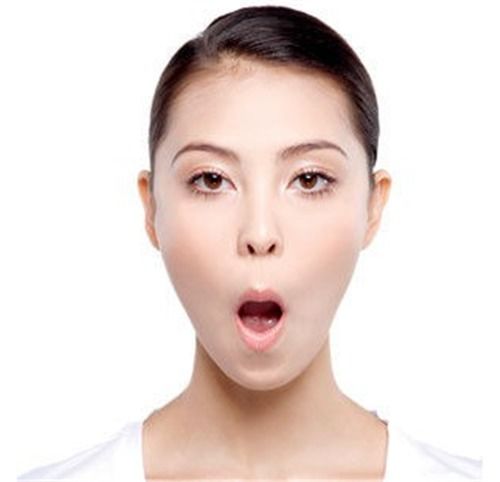 双唇嘴角纹较深显命运更多舛，这有没有预示着人生坎坷不平？