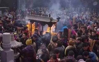 穷算命富烧香，婚姻旋律改写，是何独特风格？