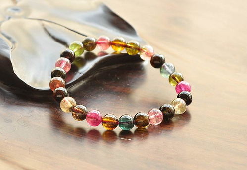 ：碧玺佩戴的美学意蕴与灵性禁忌的学术审视