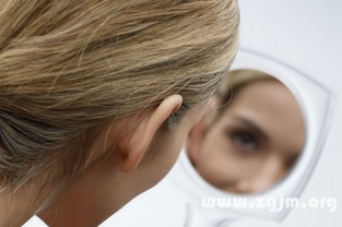 以婚女人梦见染黄头发，这究竟是什么寓意呢？