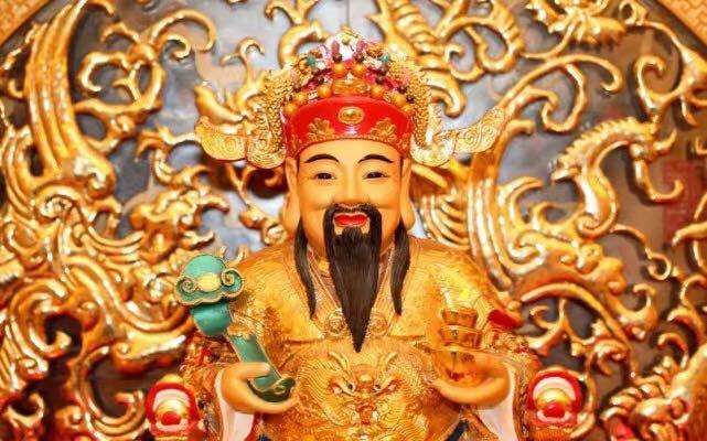 一、 属牛者：土旺之象、黄财神之守护