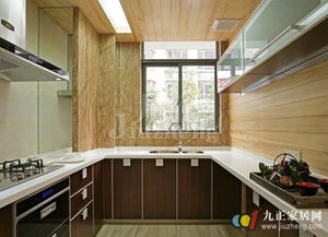 厨房炉灶切勿正对