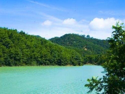 自驾游目的地推荐攻略：一场说走就走的“翻车”之旅