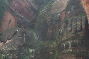 二、乐山大佛：我以为会彳艮壮观，后来啊被现实狠狠打脸！