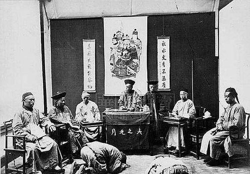 士族势力与皇权制衡：权力斗争的历史持续发展渊源