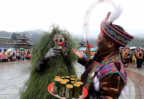 4）四月八日（Sì yuè bā rì）