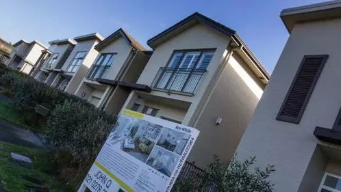 闰六月六月份的十一号是否适合继续修建房屋？