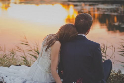 42岁：中年危机的感情暴击