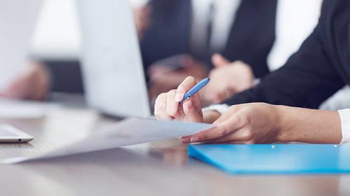 三、 心理调适的理论框架与实践路径