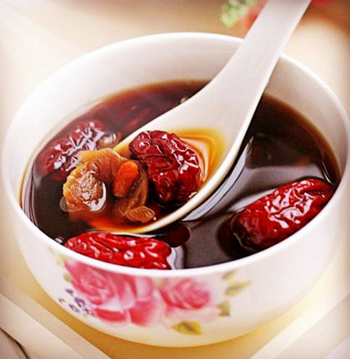 2.1 红枣桂圆枸杞：补益气血的传统滋养