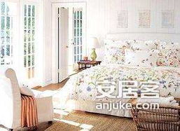 一室一厅一卫风水摆设如何与4室2厅3卫带阳台风水布局相协调？