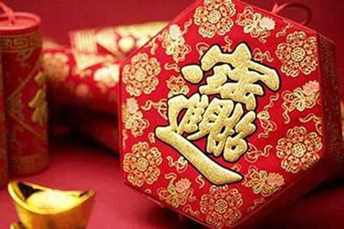 属羊的80岁大寿送什么礼物最能体现疼老婆的生肖男心意？