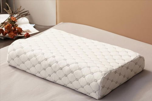 1. 古钱币：财富流动的象征