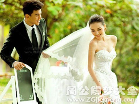 梦见不认识的人出殡有什么特殊征兆或含义？