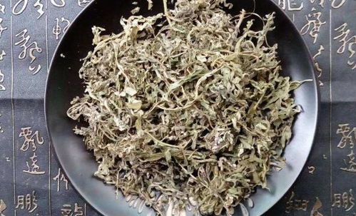 1. 艾草洗发：驱除负能量