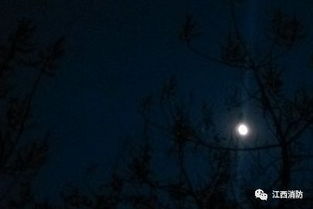 夜深人静时那鬼影幢幢的敲门声，究竟是谁在深夜来访？——基于生肖星座与风水学析