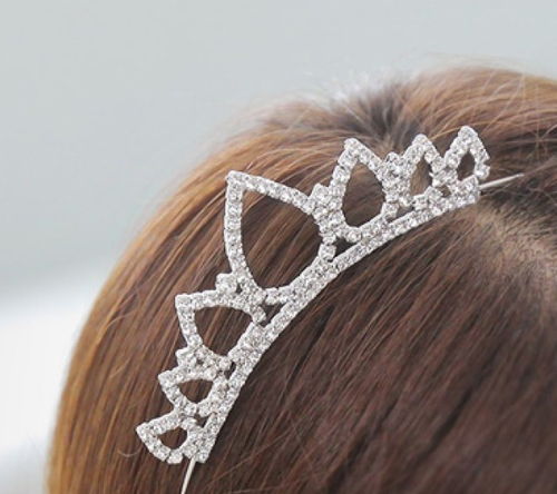 十二星座的公主耳钉（12星座专属公主耳环）是哪个星座的专属呢？