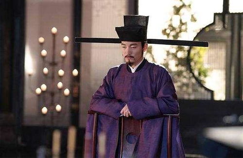 “宁为千家立千坟，不为人家安一门”的字面含义与深层解读