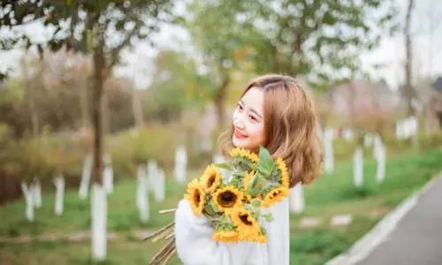 三、 星座学对爱情模式的能量解析