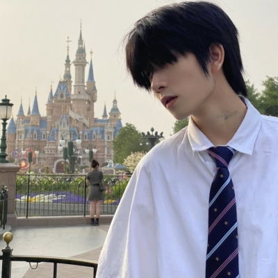 一、 长虎牙面相的结构特征及其象征意义