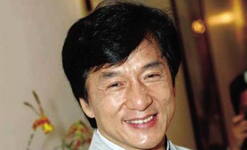 成龙：从陈港生到国际巨星的逆袭之路