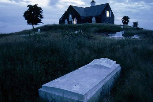 八字中墓库多是否吉利，以及病死绝的含义是什么？