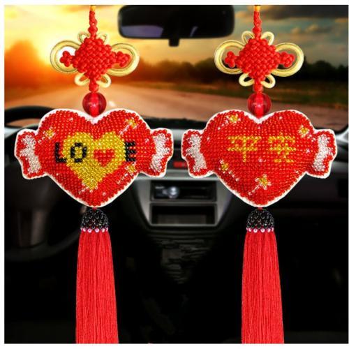 开光平安福和福袋适合挂在家中的哪个位置？