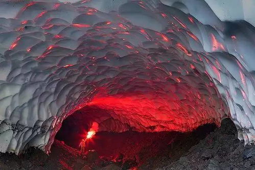 五、 炎热泉及火山异常——沸湖（Boiling Lake）与达纳基尔洼地（Dallol Depression）