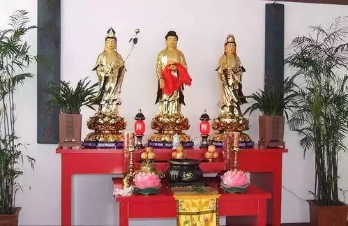 3.1 佛坛布置与象征意义