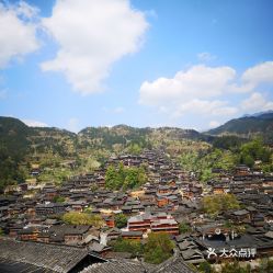 大园古苗寨：时光倒流的体验