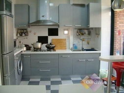 旧房阳台厨房翻新装修，如何改善左边小阳台右边厨房风水？