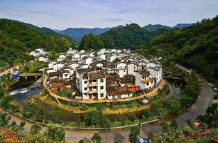 一、 北京：山环水抱的帝王之宅