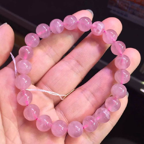 哪些属相不宜佩戴粉水晶？