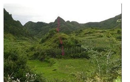 农村山坟风水图片大全，如何查询吉凶方向？