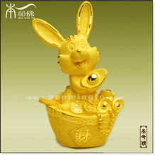 属兔佩戴哪种戒指能招财运？吉祥招财兔摆件有何寓意？