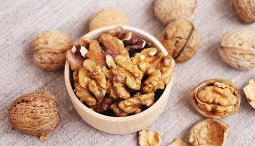 梦见吃核桃仁忒别香是什么预兆或暗示？