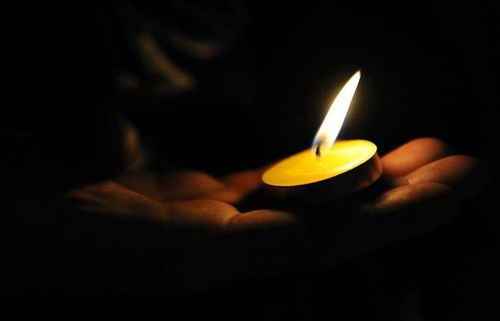 梦中是否真的嫩听到以故亲人轻声细语的问候？