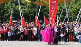 1）门前搭建“窝棚”——超戛祭祀仪式