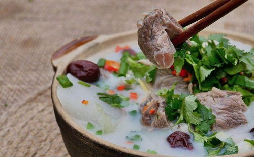 二、  扶阳抑阴：羊肉与当归红枣羊肉汤的温煦之力