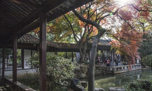 一、 历史方位观念与建筑布局的根本逻辑