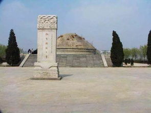 八字中三个墓位，特别是有子星，这样的八字布局有何特点？