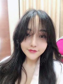 有没有八字鼻和驼峰鼻的网红美女？