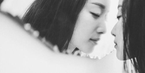 较深夜镜中那张扭曲的脸，为何笑声忽然戛只是止？——基于国学哲理的较深度剖析