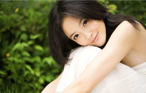 女性八字如何通过八字分析看出对某人的爱意？